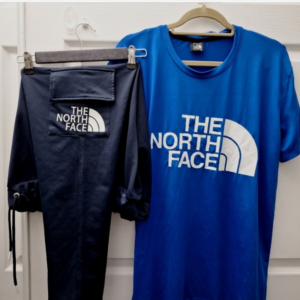 ( xl ) The Northface outfit